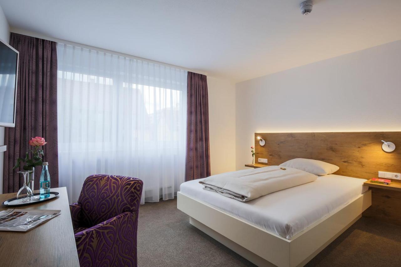 Hotel Hirsch Leonberg Esterno foto